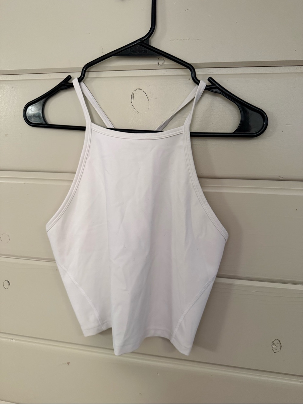 Lululemon  crop Flow Y. Tank.   Appx size 6-8.  PTP 14